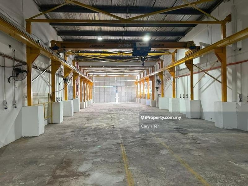 For Rent - Mount Austin Single Storey Terrace Factory ( End Lot )