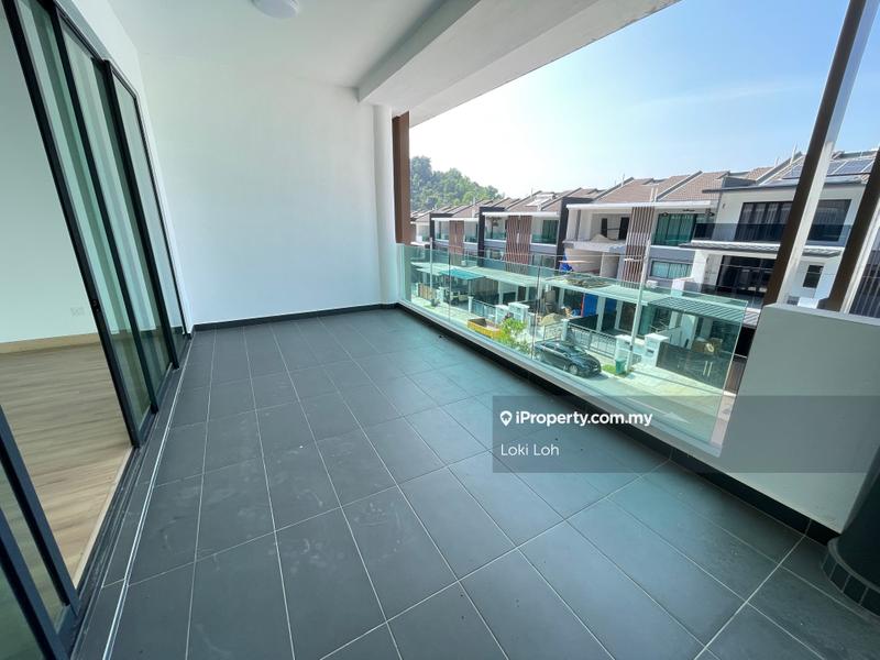 Rumah Berangkai 3 Tingkat untuk Disewa di Corner Hijauan Selayang Perdana Residensi Bluesky, Selayang oleh Loki Loh - iProperty.com.my