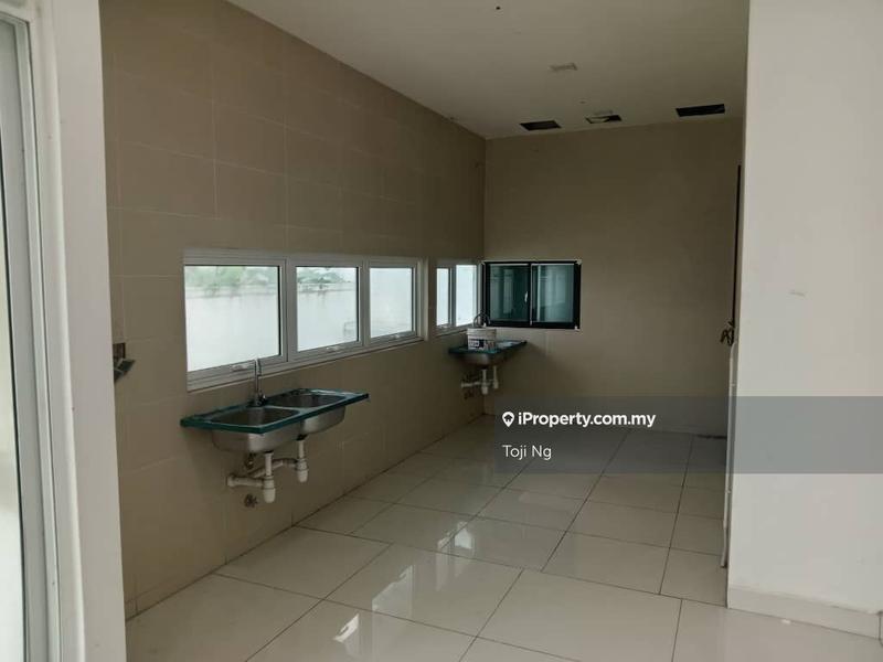 Rumah Berkembar untuk Dijual di Bandar Kinrara Seksyen 1, Bandar Kinrara oleh Toji Ng - iProperty.com.my