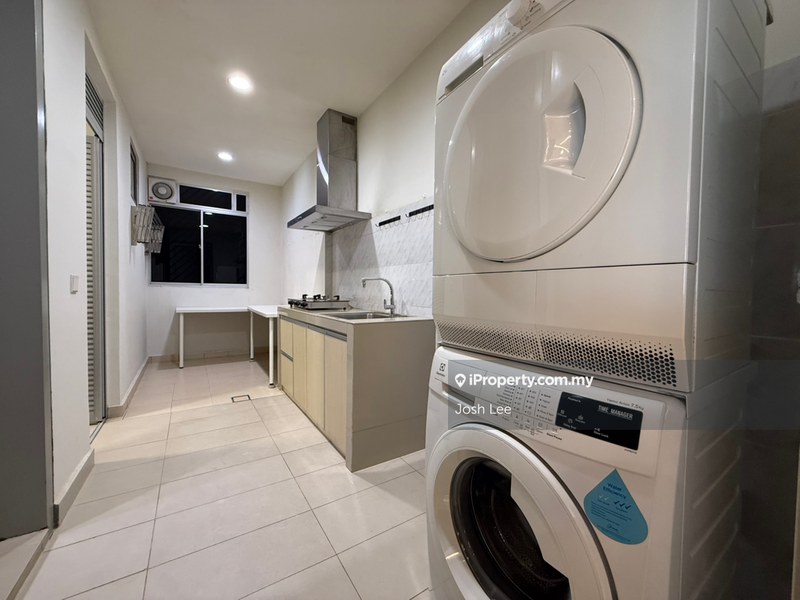 Kediaman Servis untuk Dijual di Reflection Residences oleh Josh Lee - iProperty.com.my