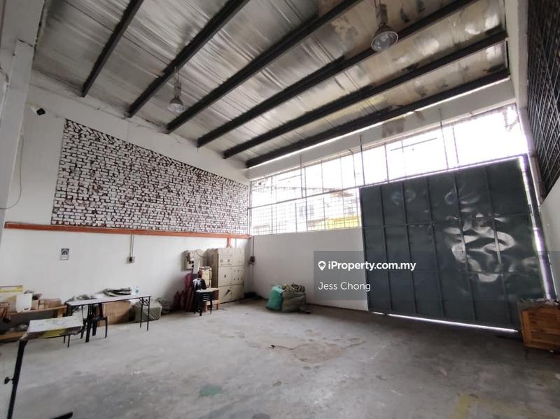 For Rent - Bukit serdang link factory