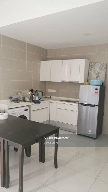 For Sale - Icon Residenz 2 @ Icon City