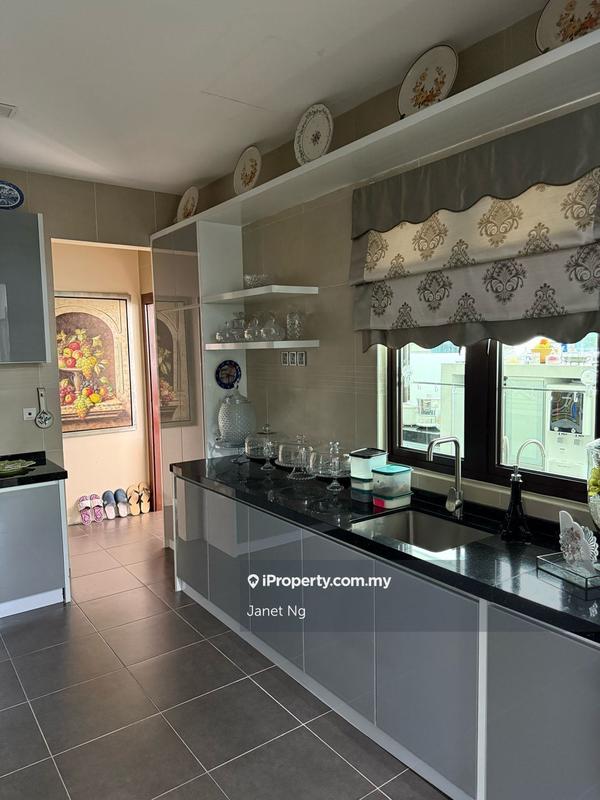 Bungalow House for Sale in Usj 17, Subang Jaya by Janet Ng - iProperty.com.my