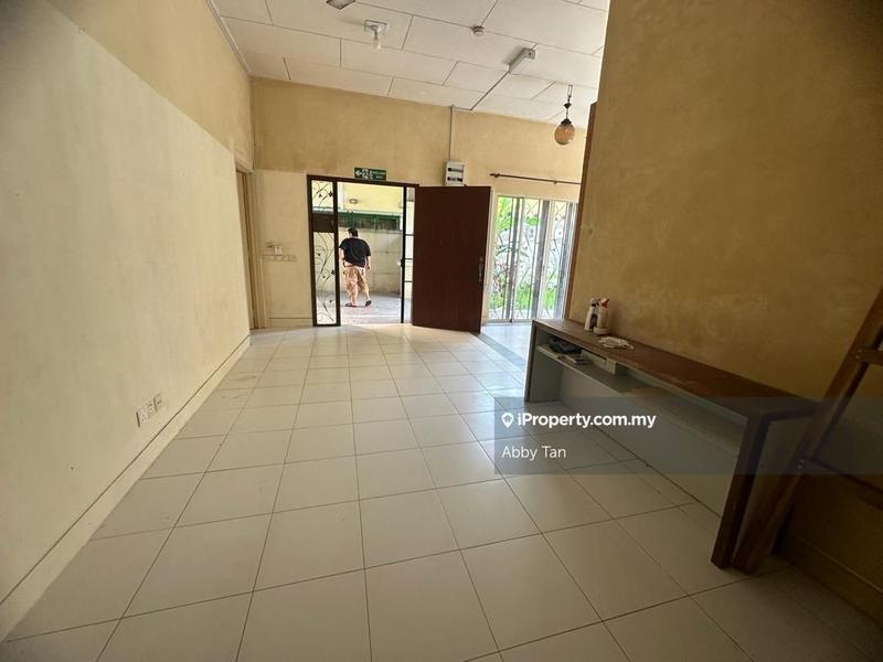 Bungalow House untuk Dijual di Tuanku Jaafaar Golf Country, Senawang oleh Abby Tan - iProperty.com.my