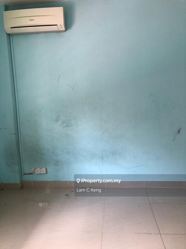 Apartment for Sale in Pangsapuri Sri Kemuning by Lam C Keng - iProperty.com.my