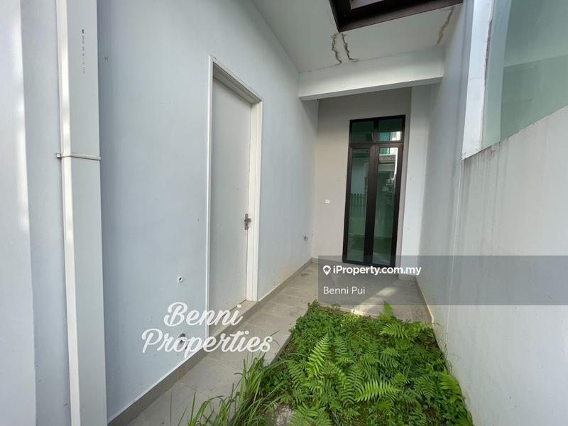 Rumah Berkembar untuk Dijual di Eco Majestic, Semenyih oleh Benni Pui - iProperty.com.my