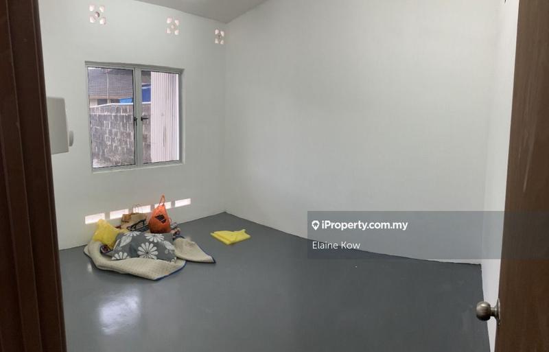 1-storey Terraced House for Sale in Seksyen 8, Petaling Jaya by Elaine Kow - iProperty.com.my