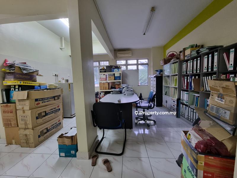 Pejabat untuk Dijual di Taman Pusat Kepong, Kepong oleh Ryan Swe - iProperty.com.my