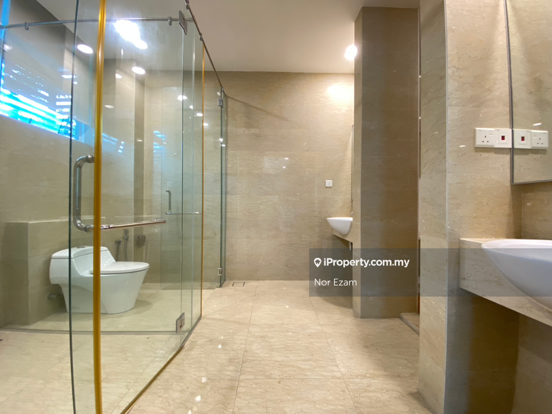 For Sale - Kenny Hills Residence