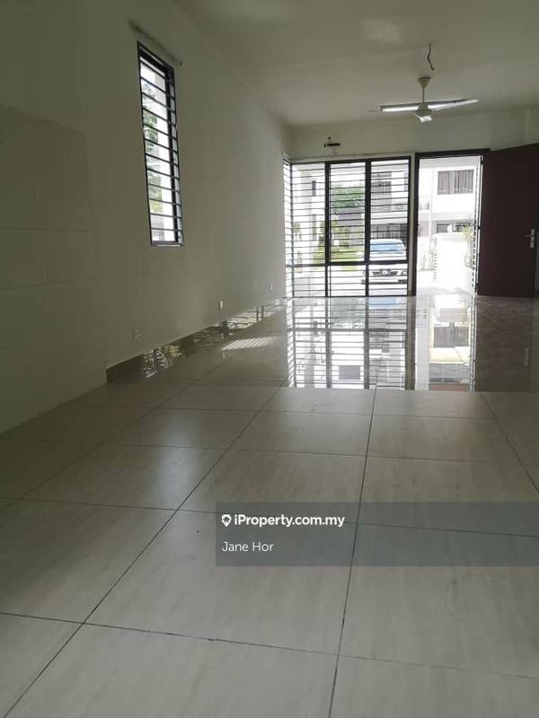 Townhouse for Sale in Puchong, Selangor by Jane Hor - iProperty.com.my