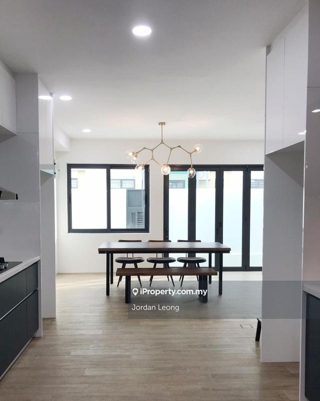 Rumah Berangkai 2 Tingkat untuk Dijual di Seksyen U1, Glenmarie oleh Jordan Leong - iProperty.com.my