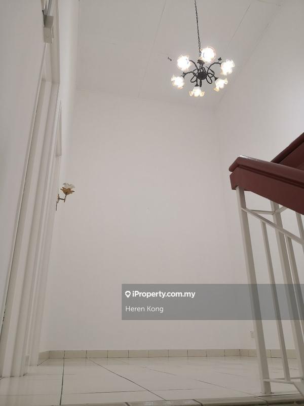 Rumah Berangkai 2 Tingkat untuk Disewa di Mutiara Puchong, Puchong oleh Heren Kong - iProperty.com.my