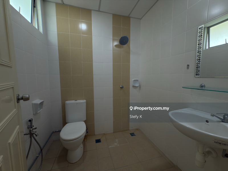 Condominium for Sale in The Waterfront Condominium by Stefy K - iProperty.com.my