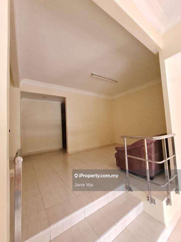 Rumah Berangkai 2 Tingkat untuk Disewa di Seri kembangan, Seri Kembangan oleh Janie Wai - iProperty.com.my