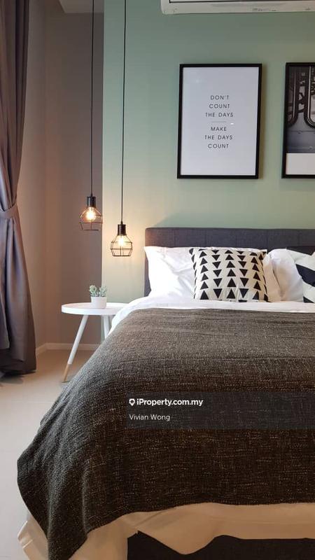 For Rent - Arcoris SOHO