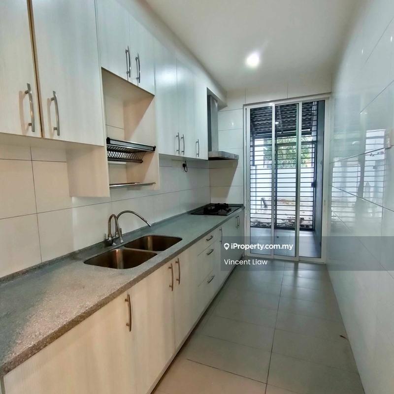 Rumah Berkembar untuk Dijual di Seksyen 11, Kota Damansara oleh Vincent Liaw - Kitchen - iProperty.com.my