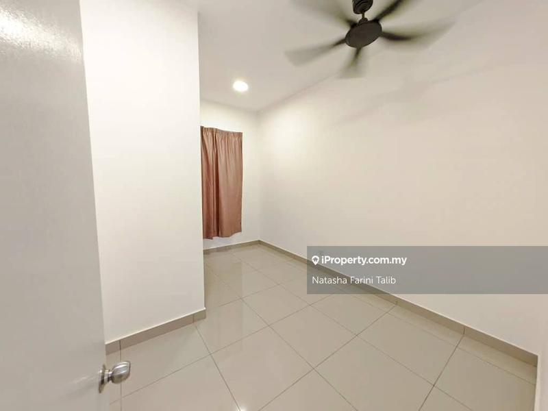 Rumah Berangkai 2 Tingkat untuk Dijual di Taman Saujana KLIA, Sepang oleh Natasha Farini Talib - iProperty.com.my