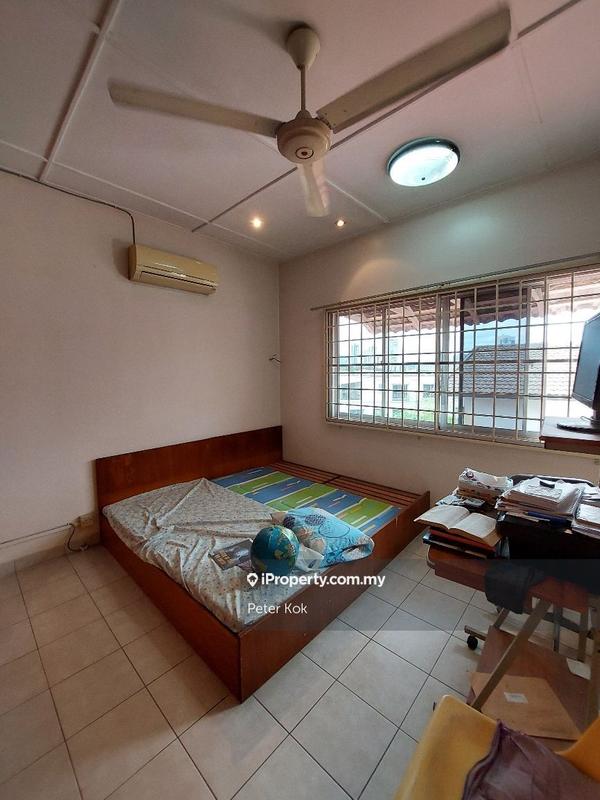 Bungalow House for Sale in Sea Park, Petaling Jaya by Peter Kok - iProperty.com.my