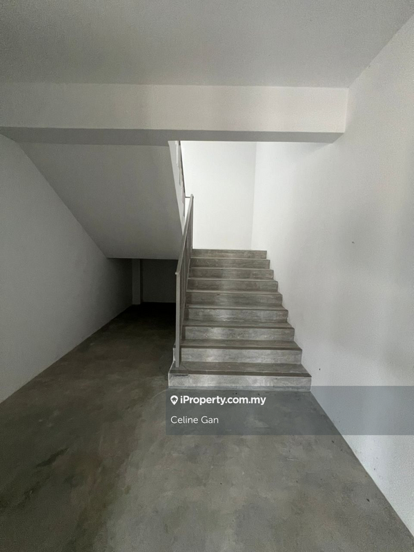Kilang Berkembar untuk Dijual di Elmina Business Park, Sungai Buloh oleh Celine Gan - iProperty.com.my