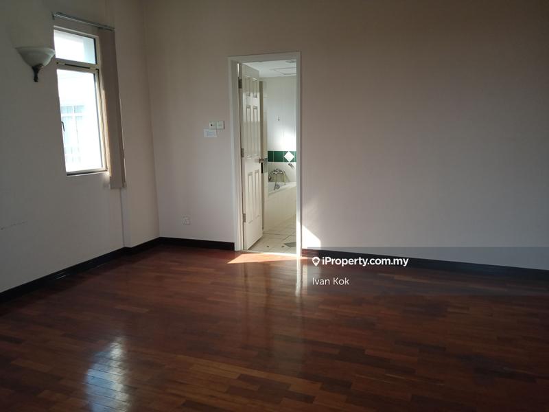 Kondominium untuk Dijual di Bungaraya Condominium oleh Ivan Kok - iProperty.com.my