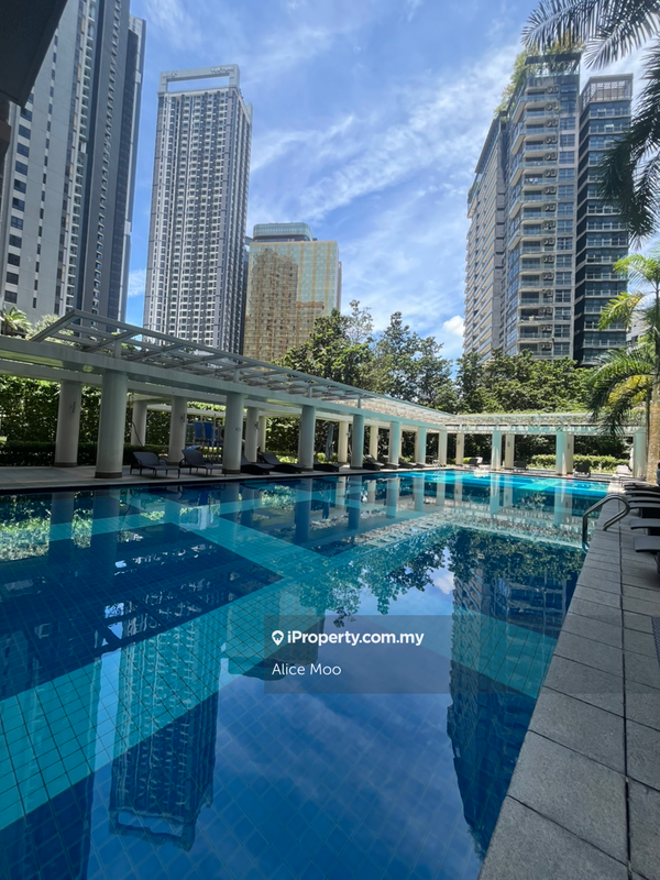 For Sale - Hampshire Park Condominium