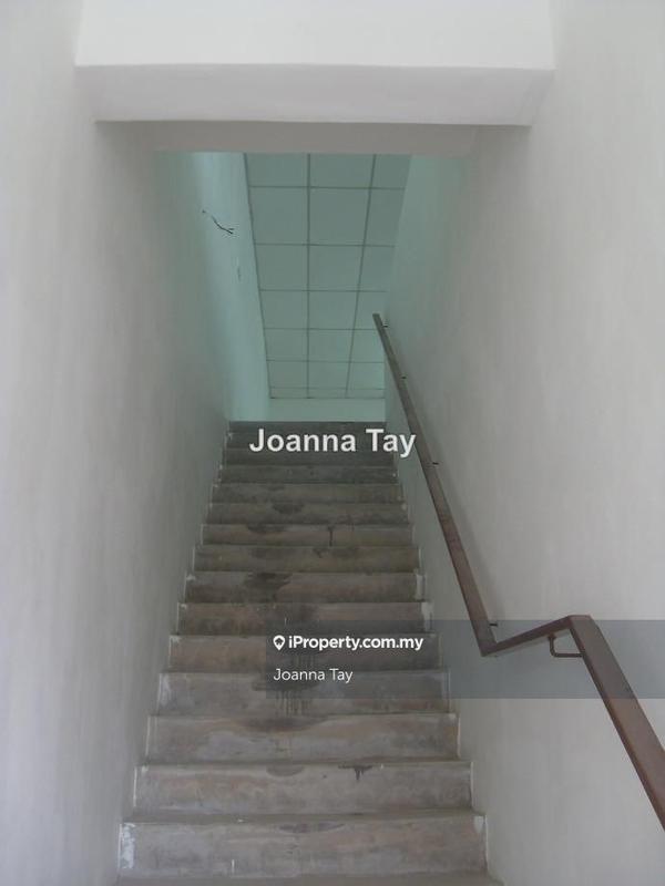 Shop for Sale in station 18, jalan pasir puteh, Ipoh by Joanna Tay - iProperty.com.my