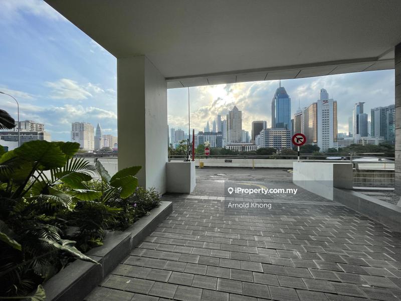 Kediaman Servis untuk Dijual di Regalia Residence oleh Arnold Khong - iProperty.com.my