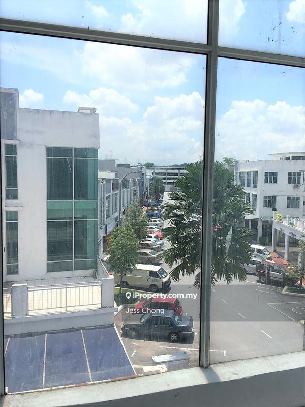 Shop / Office for Sale in Taman Equine, Seri Kembangan by Jess Chong - iProperty.com.my