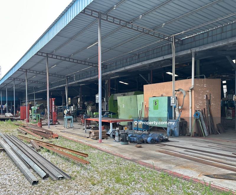 For Sale - Kawasan Perindustrian Pengkalan 2