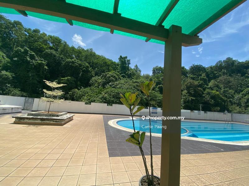 Condominium for Rent in Nusa Mewah Villa Condominium by Carrie Paang - swimming pool - iProperty.com.my