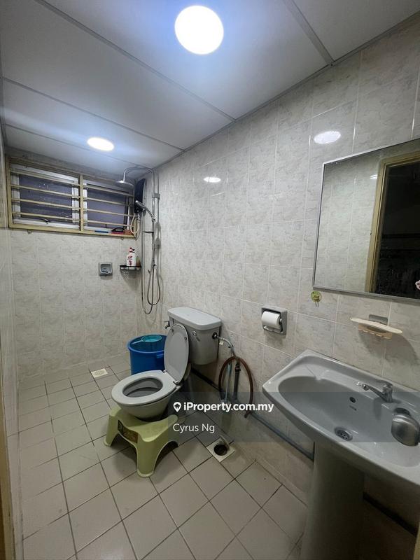Condominium for Sale in Rose Vista by Cyrus Ng - iProperty.com.my