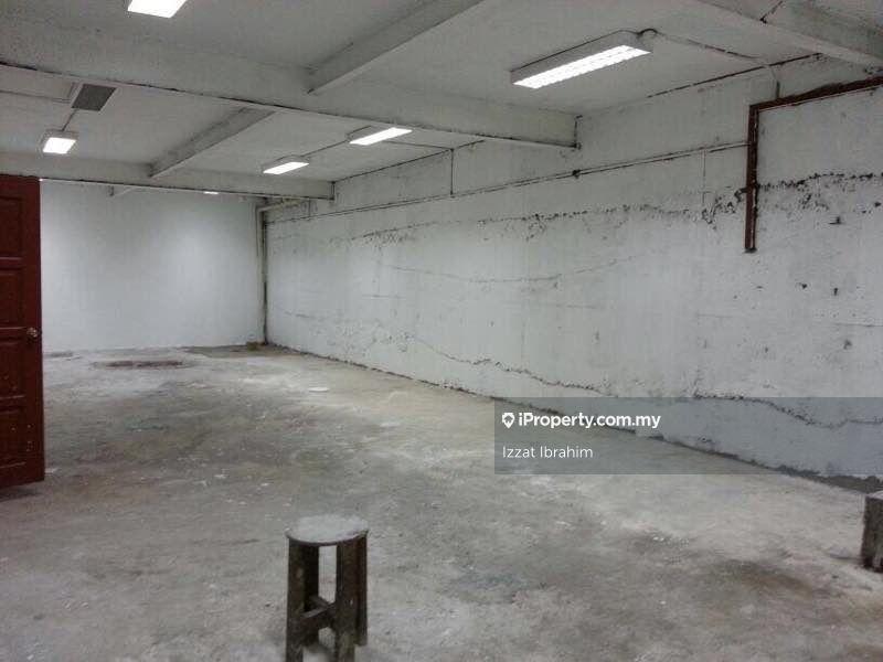 Gudang untuk Dijual di 3azfd, Shah Alam oleh Izzat Ibrahim - iProperty.com.my