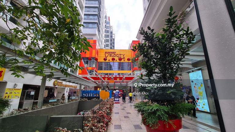 Service Residence for Rent in V Residence 2 @ Sunway Velocity by Ben Ooi - iProperty.com.my