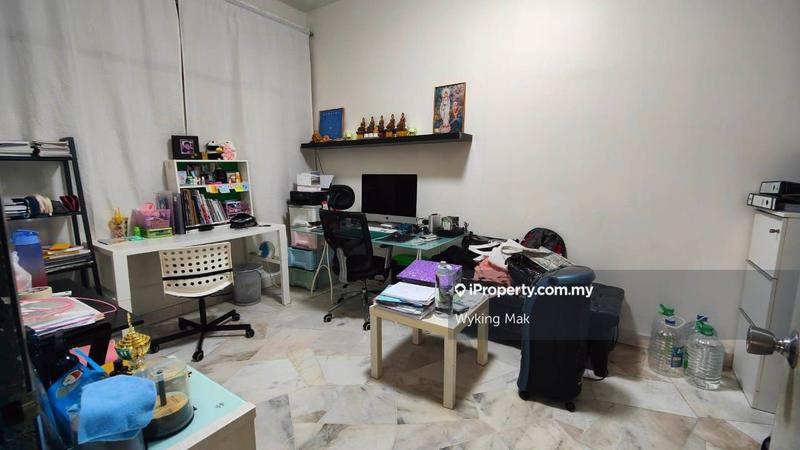 Rumah Berkembar untuk Dijual di Taman Desa Semi-D, Jalan Desa Mesra, Taman Desa oleh Wyking Mak - iProperty.com.my