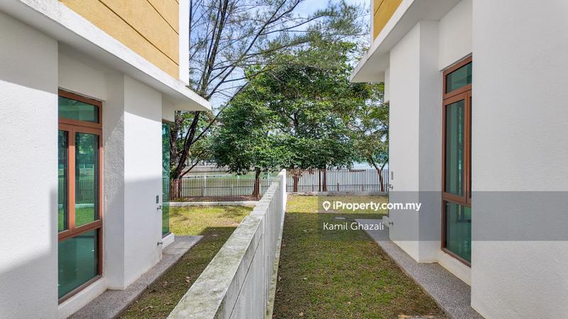 Semi-Detached House for Sale in LAKE VIEW Astana Residence, Presint 8, Presint 8 by Kamil Ghazali - iProperty.com.my