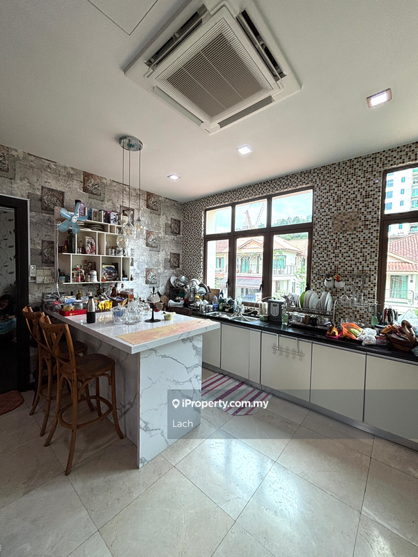 Rumah Berkembar untuk Dijual di Amarin Kiara, Mont Kiara oleh Lach - iProperty.com.my