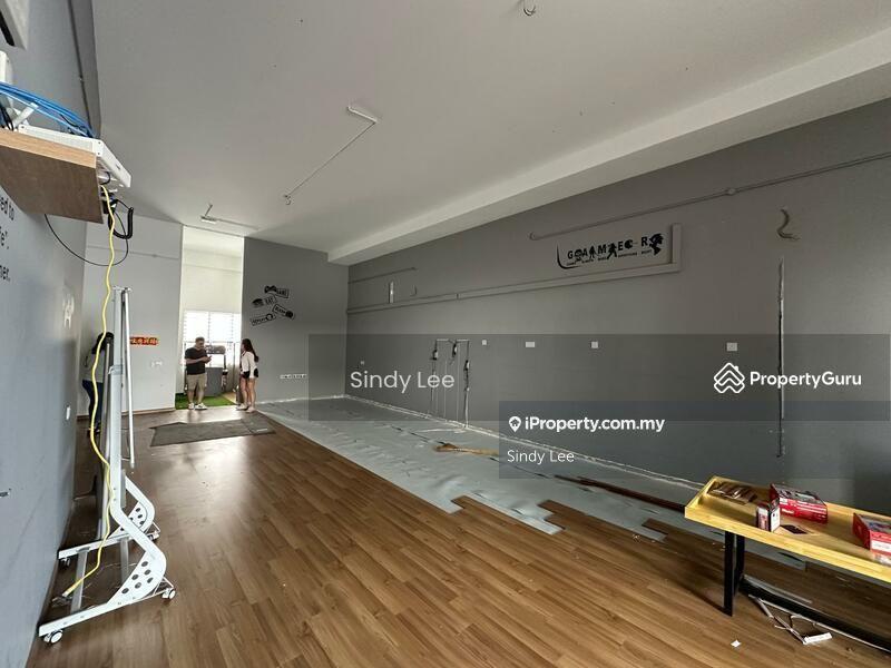 For Rent - GROUND FLOOR SHOP LOT RENT AT FARLIM SQUARE FACING MAIN ROAD