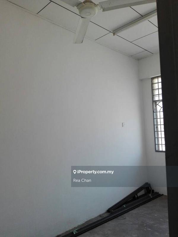 Shop-Office for Sale in Taman Puncak Bukit Katil, Bukit Katil by Rea Chan - iProperty.com.my