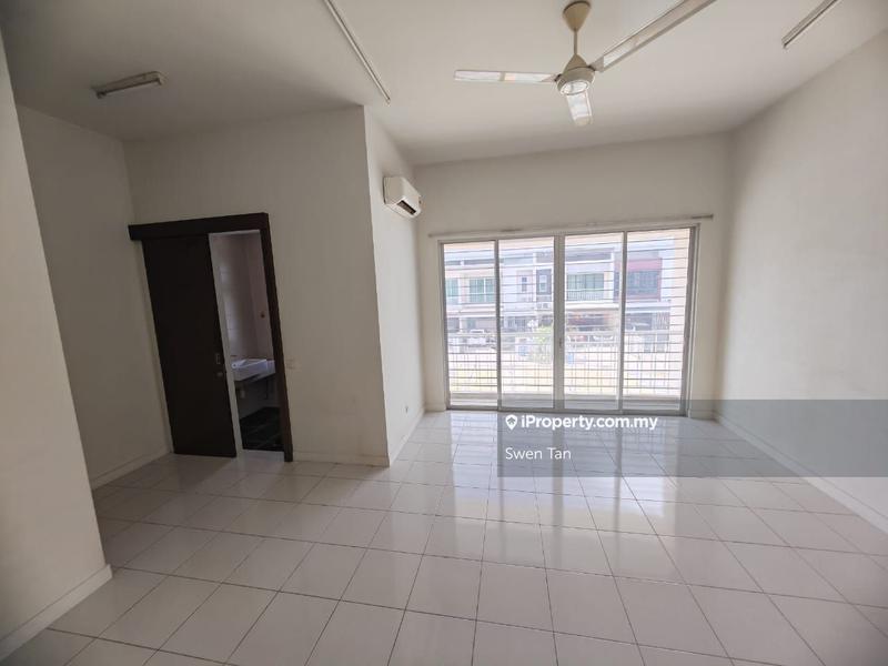 Rumah Teres untuk Dijual di qi6mk, Telok Panglima Garang oleh Swen Tan - iProperty.com.my