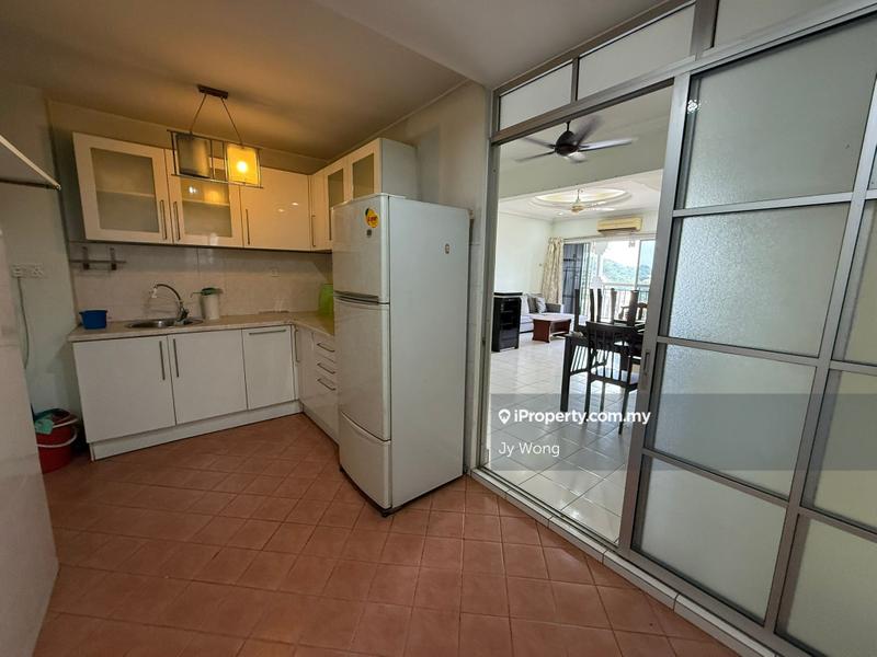 Condominium for Sale in La Vista Condominiums by Jy Wong - iProperty.com.my