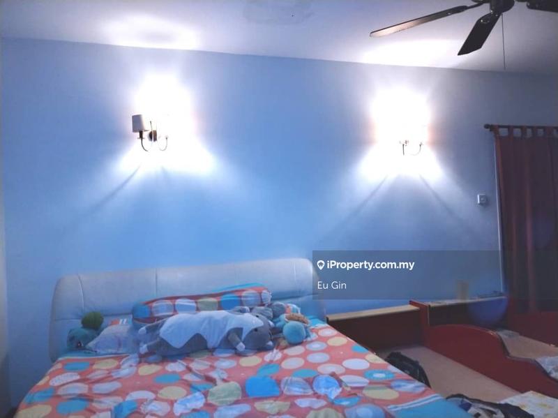 3-storey Terraced House for Sale in Lake Fields, Sungai Besi by Eu Gin - iProperty.com.my