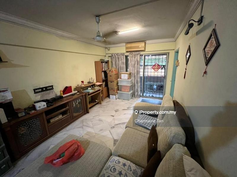 For Sale - Vantage Point (Menang Ria)