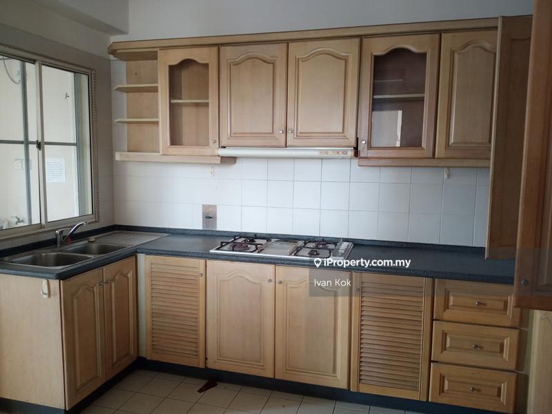 Kondominium untuk Dijual di Bungaraya Condominium oleh Ivan Kok - iProperty.com.my