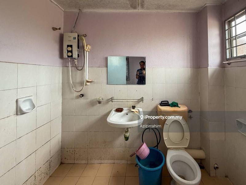 For Sale - Taman Saujana Puchong