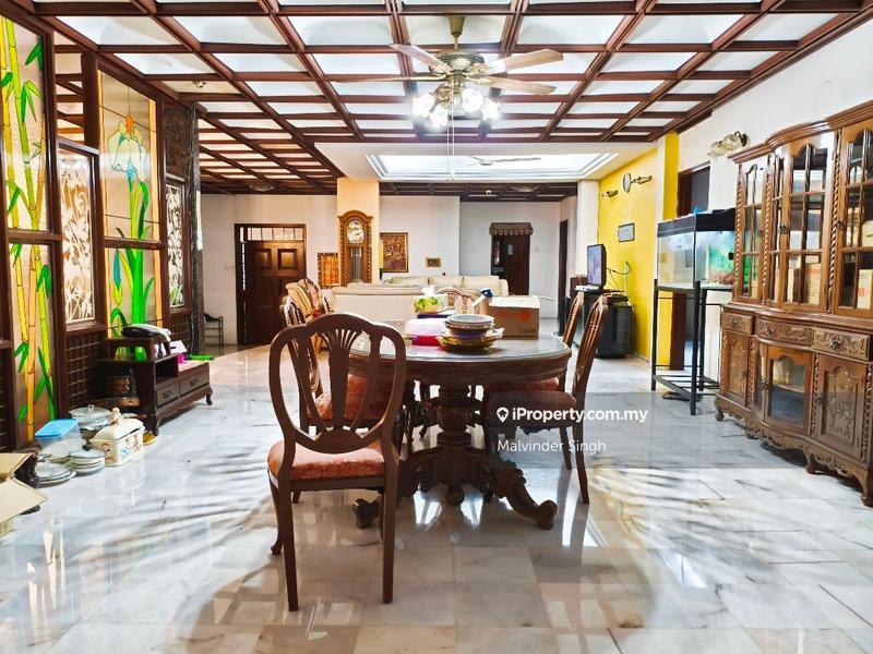 Bungalow House untuk Dijual di Ukay Heights, Ampang oleh Mel Walia - iProperty.com.my