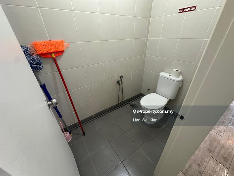 Shop-Office for Sale in Bukit Jelutong, Shah Alam by Lian Wei Kian - iProperty.com.my