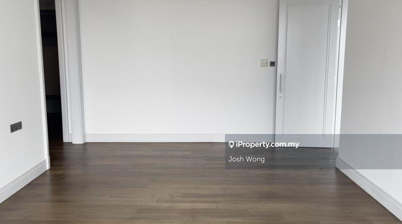 Service Residence for Sale in St Regis by Josh Wong - iProperty.com.my