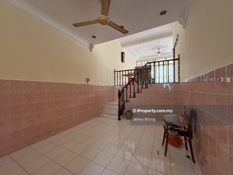 Rumah Teres 1.5-Tingkat untuk Dijual di Taman Permai, Seremban oleh Jenny Wong - iProperty.com.my