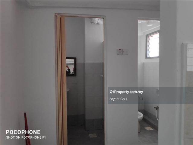 For Rent - Arena Green