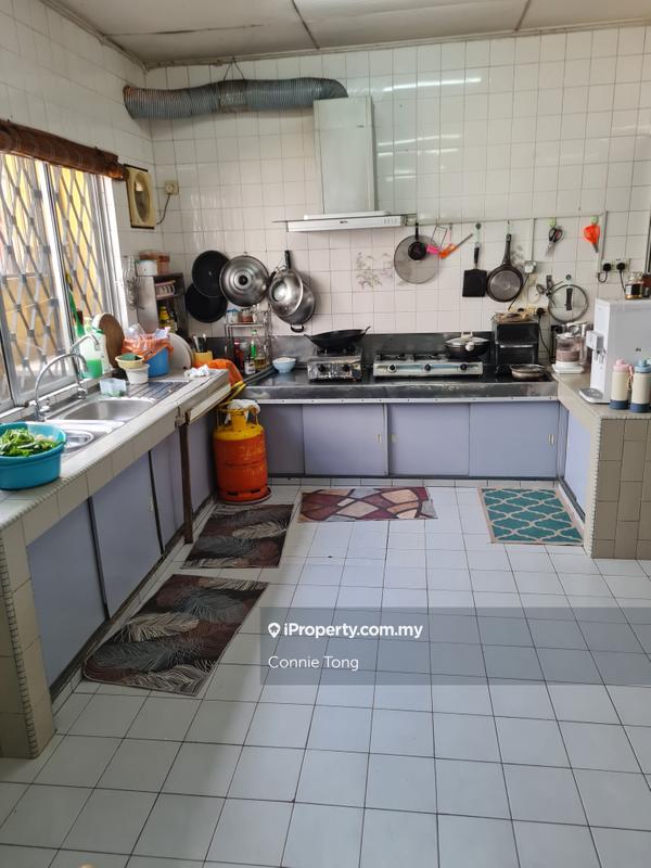 Semi-Detached House for Sale in Sea Park, Petaling Jaya by Connie Tong - iProperty.com.my